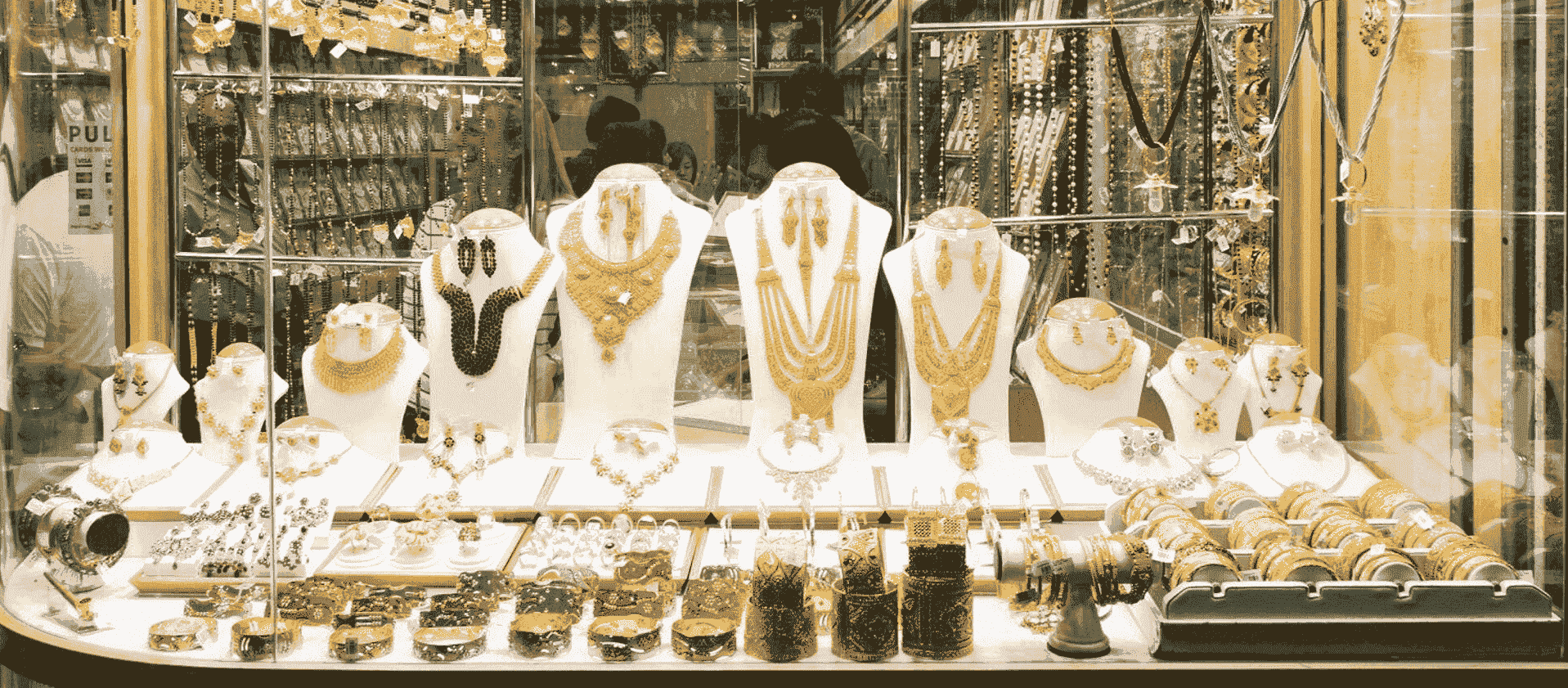 Gold prices in Egypt record collective decline on Tuesday

